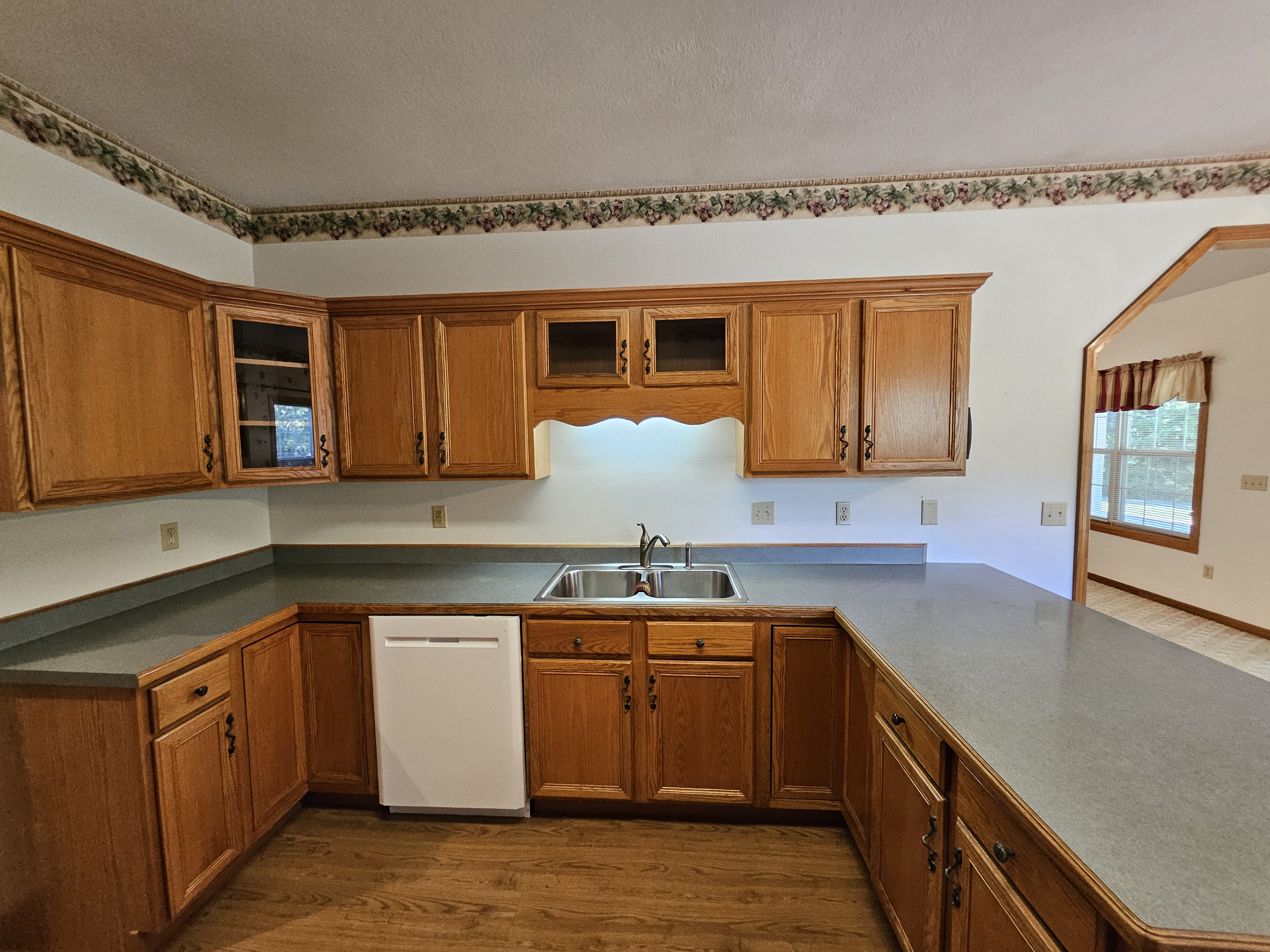 Aurora, Missouri, 65605, United States, 4 Bedrooms Bedrooms, ,2 BathroomsBathrooms,Residential,For Sale,1984470