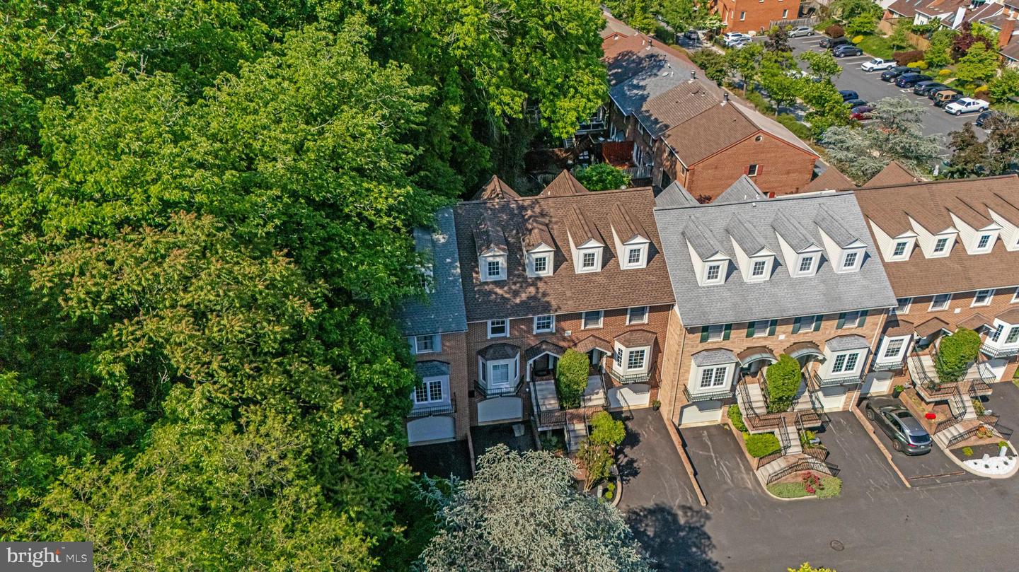 WILMINGTON, Delaware, 19806, United States, 4 Bedrooms Bedrooms, ,4 BathroomsBathrooms,Residential,For Sale,2048566