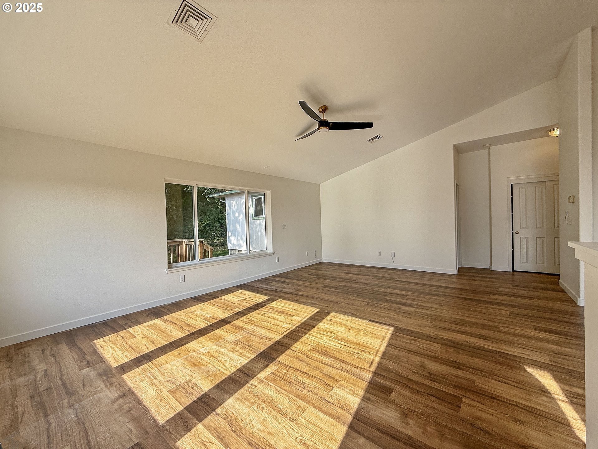 Brookings, Oregon, 97415, United States, 3 Bedrooms Bedrooms, ,2 BathroomsBathrooms,Residential,For Sale,1980160