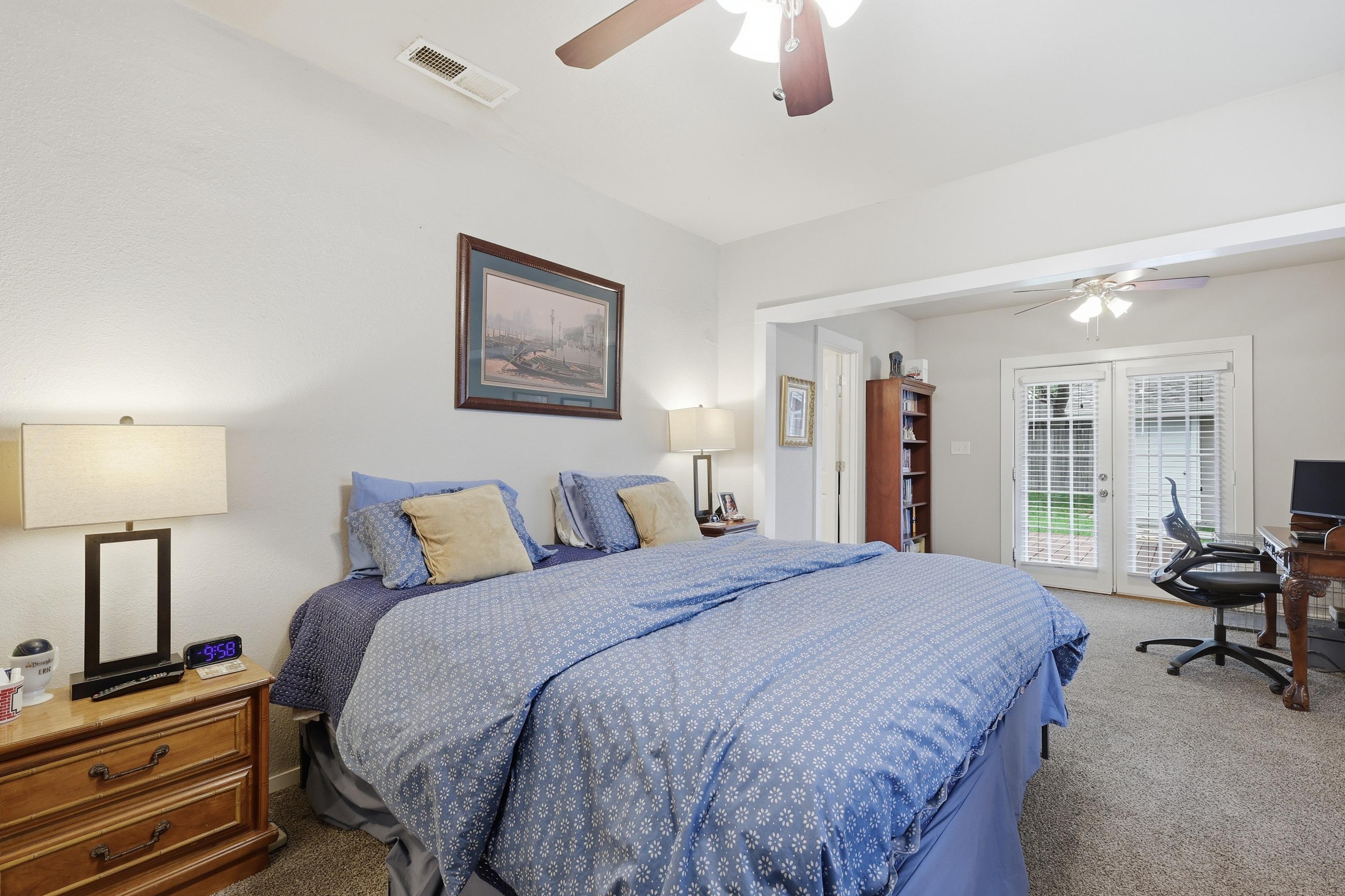  1300 Buck Avenue, Fort Worth, TX, 76110 - 物件實景