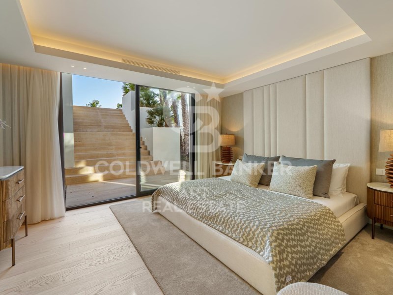 Marbella, Andalusia, ES, 6 Bedrooms Bedrooms, ,6 BathroomsBathrooms,Residential,For Sale,1838055