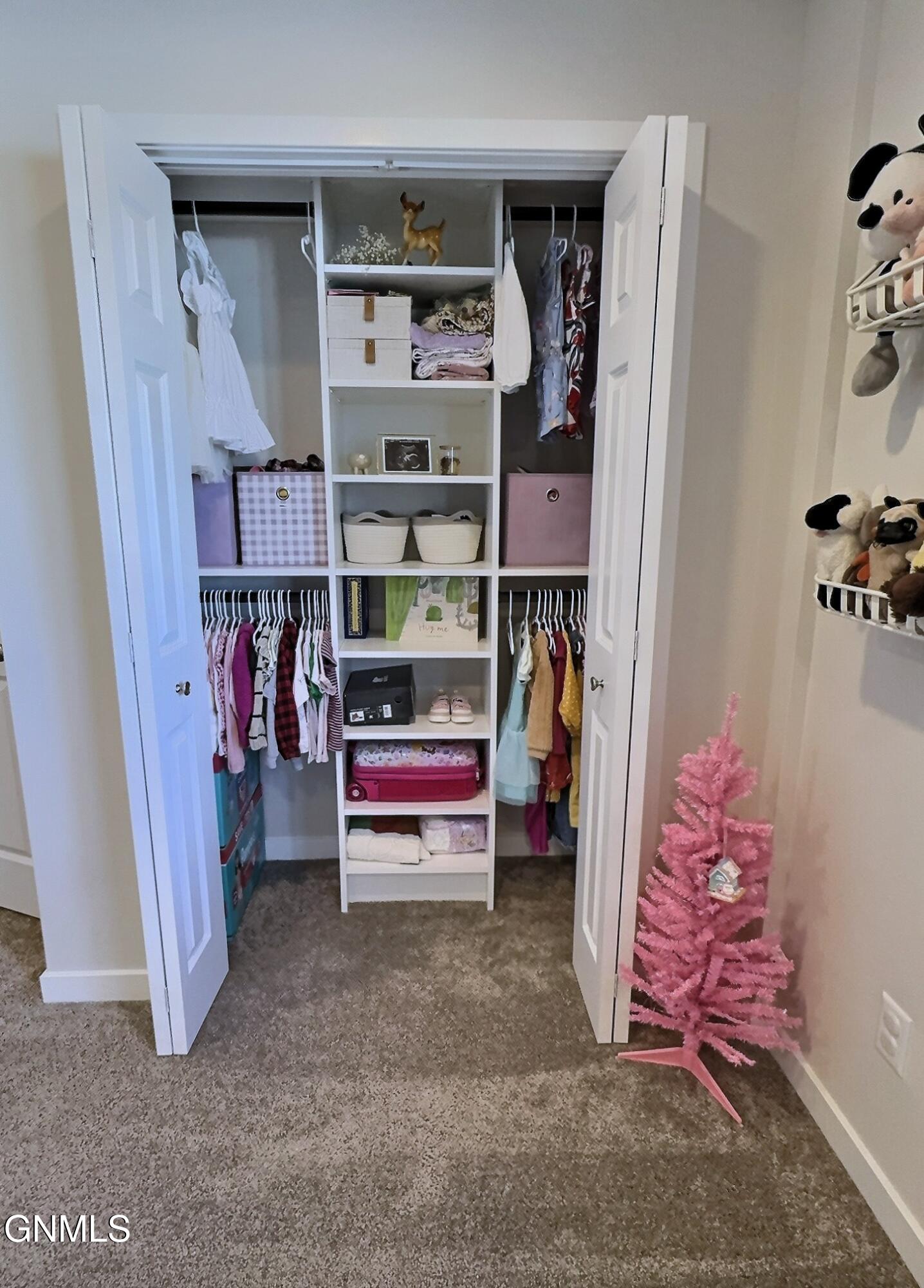 Mandan, North Dakota, 58554, United States, 4 Bedrooms Bedrooms, ,2 BathroomsBathrooms,Residential,For Sale,2006369