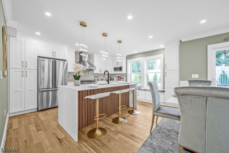 Maplewood Twp., New Jersey, 07040, United States, 4 Bedrooms Bedrooms, ,4 BathroomsBathrooms,Residential,For Sale,1950827