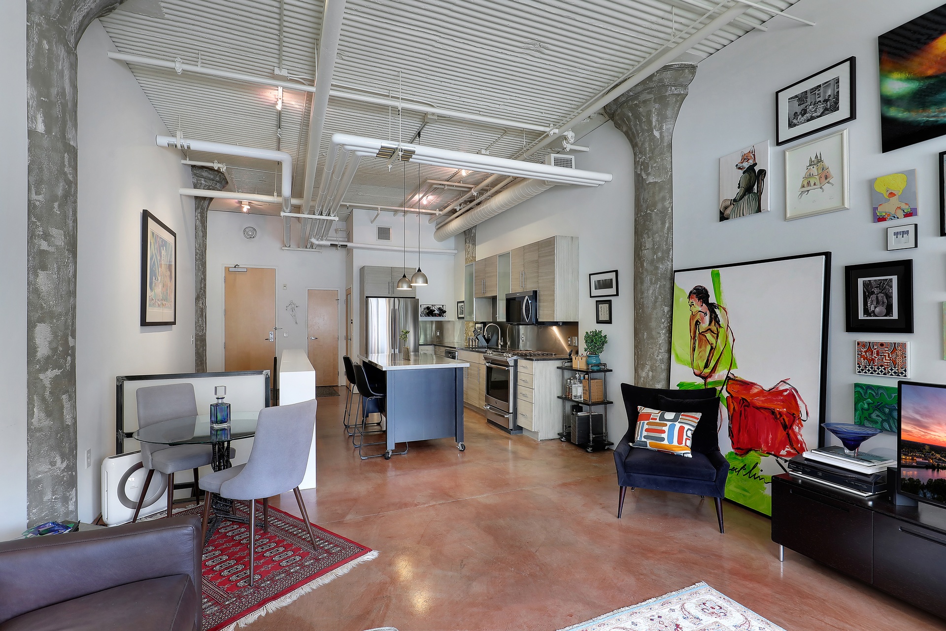  Urban Living Reimagined at 9th Street Lofts - 物件實景
