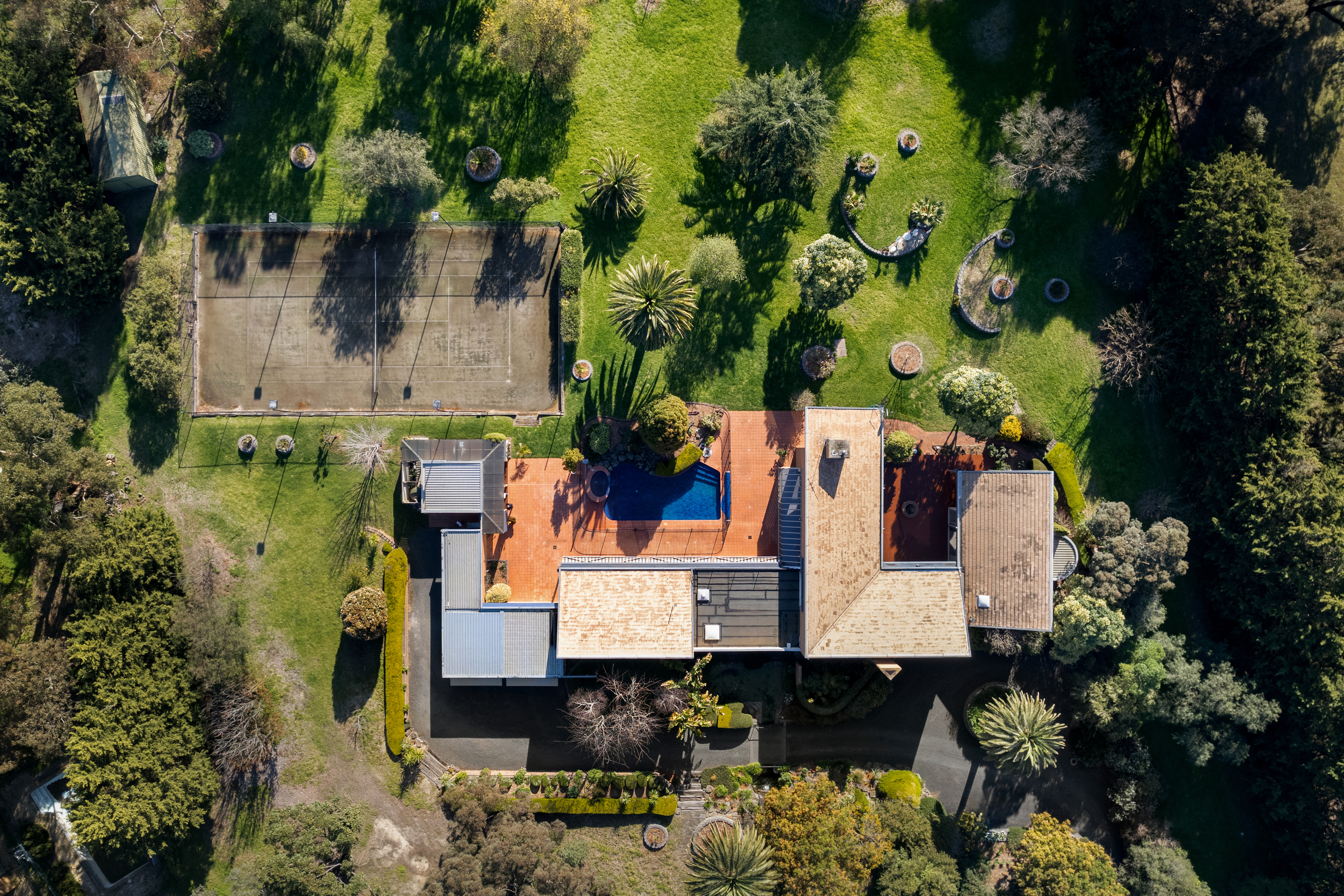  A Landmark Estate in a Peerless Lifestyle Position - 物件實景