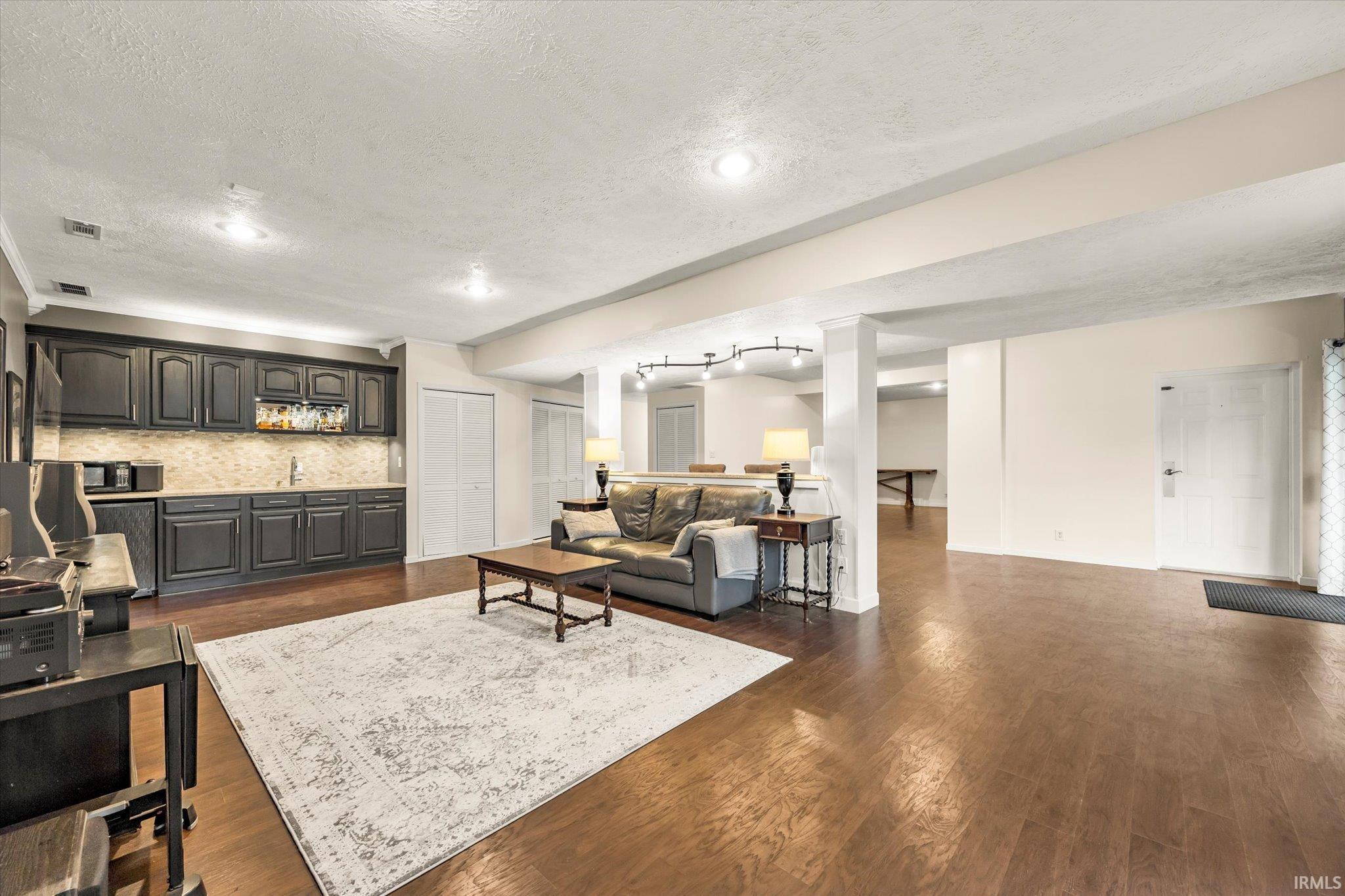 Bloomington, Indiana, 47401, United States, 4 Bedrooms Bedrooms, ,4 BathroomsBathrooms,Residential,For Sale,1978247