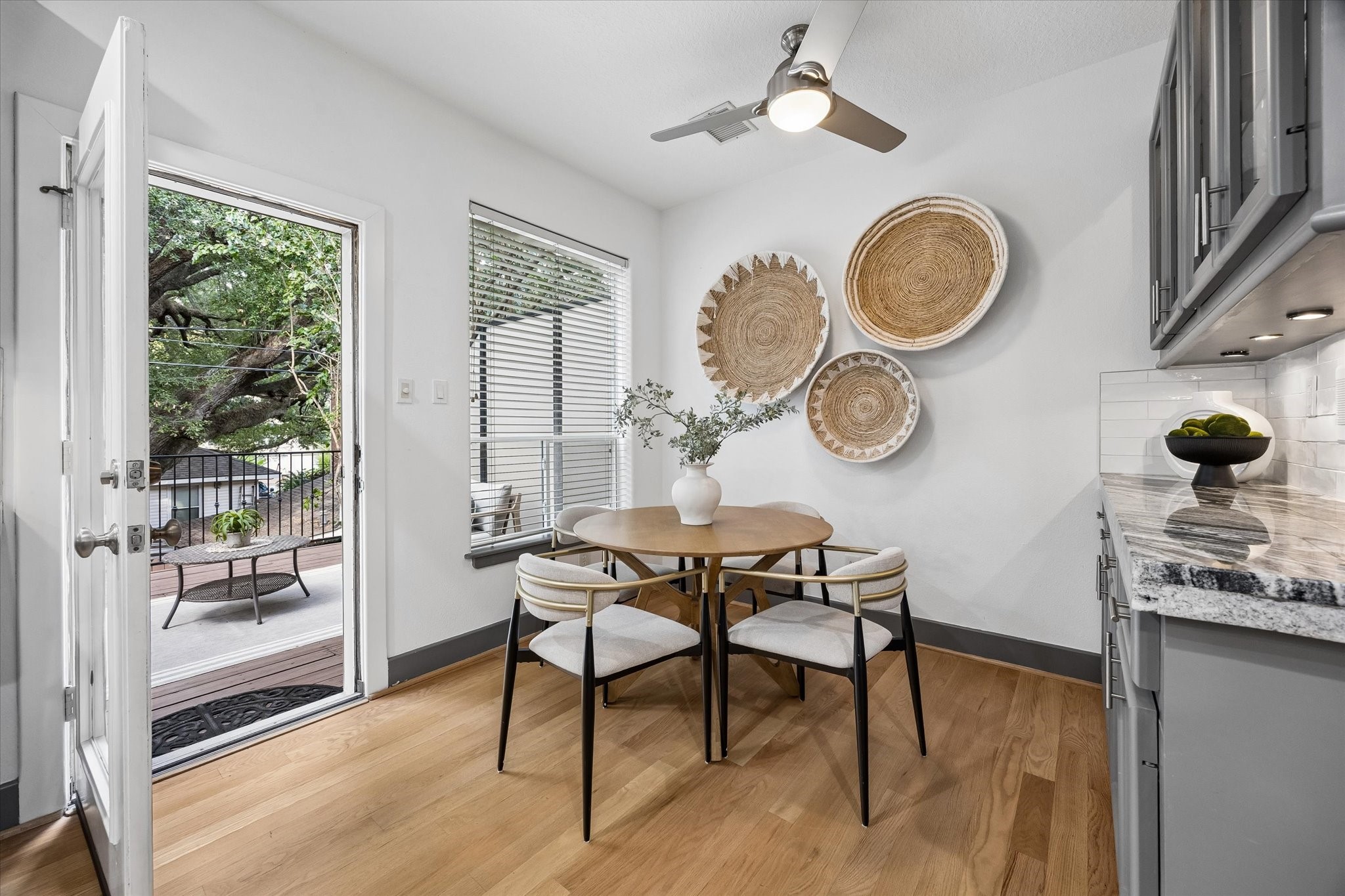  6406 Rodrigo Street B - 物件實景