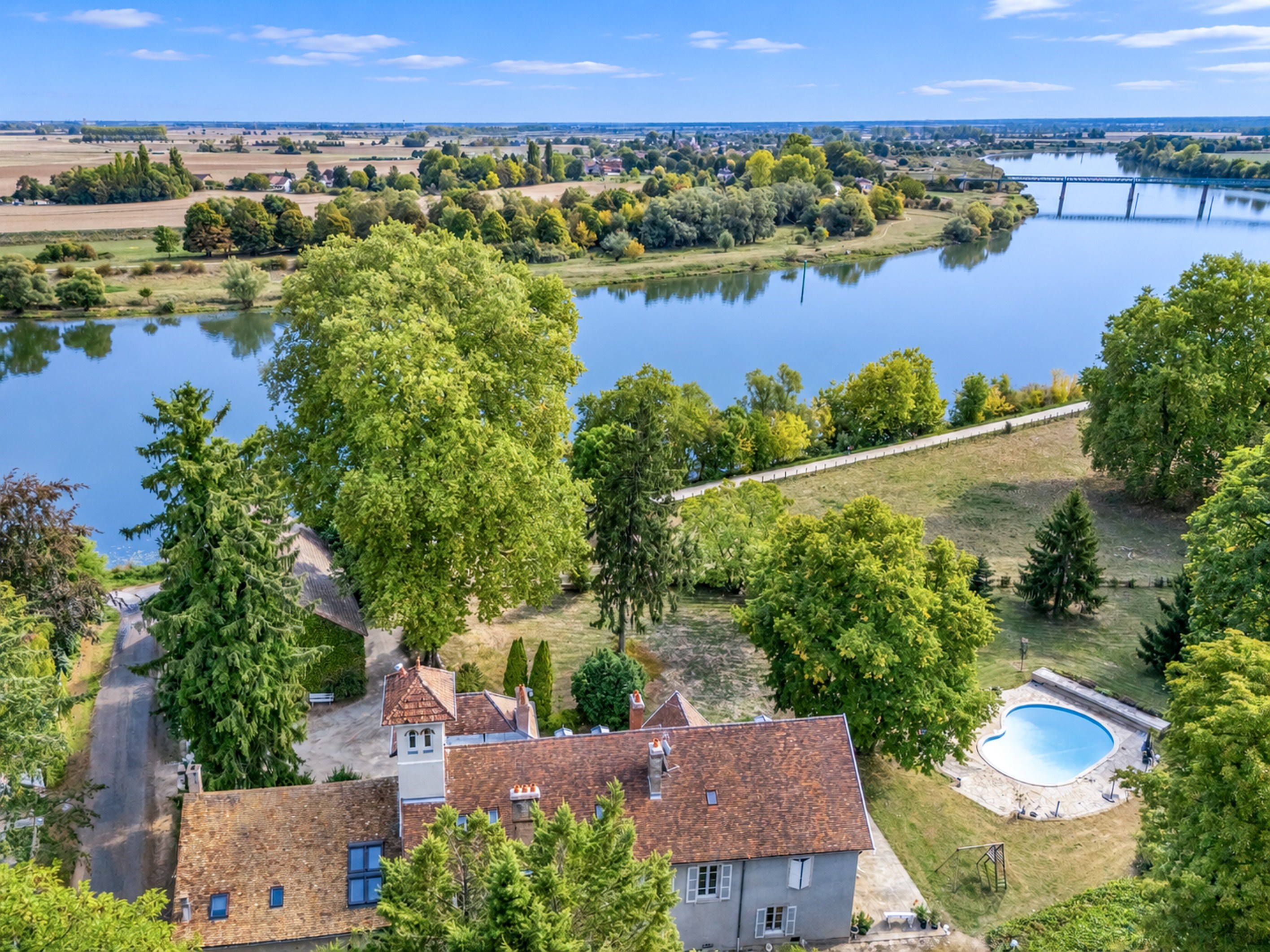  Splendid 19th-century property on the banks of the Saône, near Beaune - 物件實景