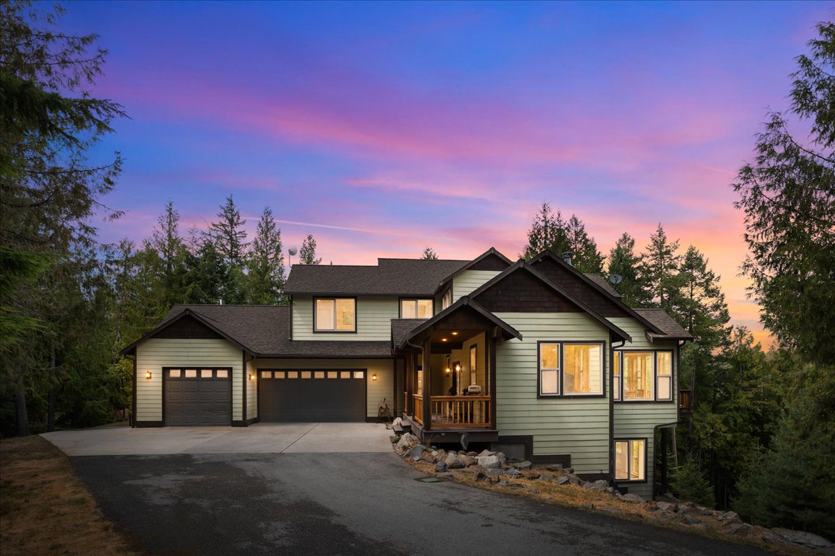 Sagle, Idaho, 83860, United States, 4 Bedrooms Bedrooms, ,4 BathroomsBathrooms,Residential,For Sale,1976237