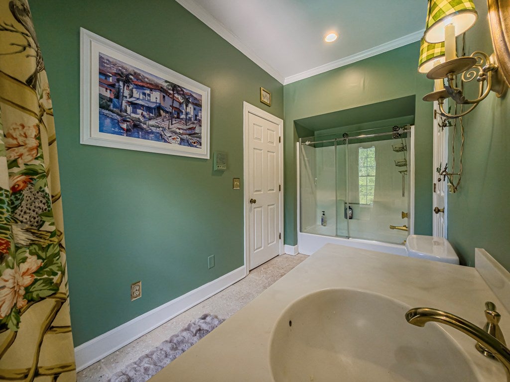 Leslie, Georgia, 31764, United States, 5 Bedrooms Bedrooms, ,4 BathroomsBathrooms,Residential,For Sale,1944897