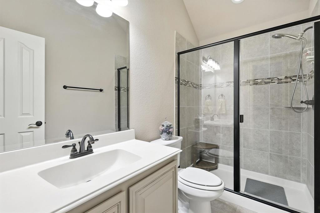 Grand Prairie, Texas, 75054, United States, 4 Bedrooms Bedrooms, ,4 BathroomsBathrooms,Residential,For Sale,1932411