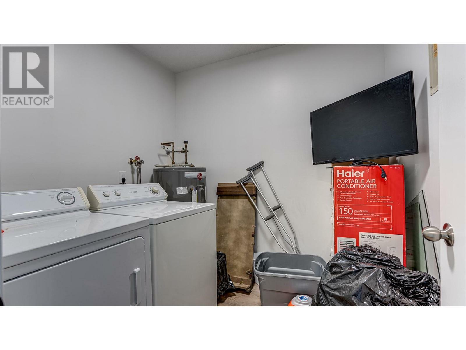 VERNON, British Columbia, V1T 7P8, CA, 8 Bedrooms Bedrooms, ,4 BathroomsBathrooms,Residential,For Sale,1837087