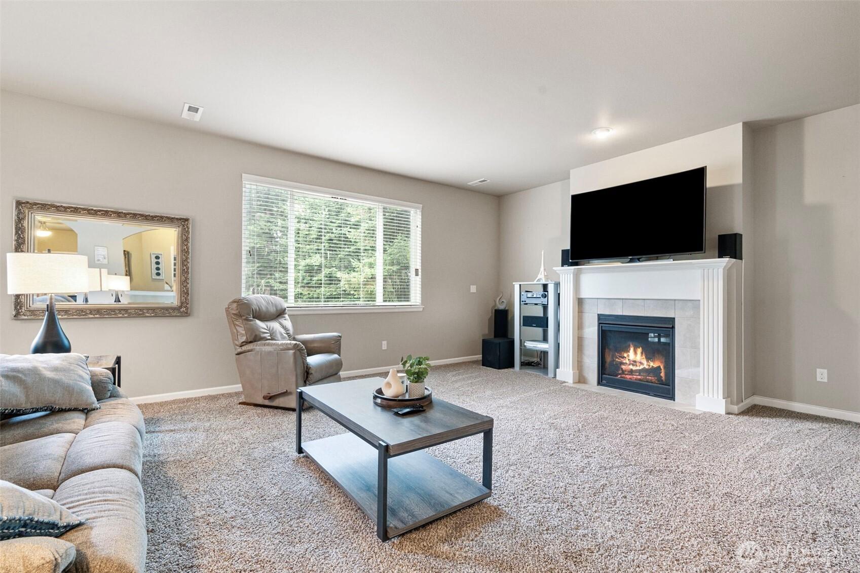 SPANAWAY, Washington, 98387, United States, 4 Bedrooms Bedrooms, ,3 BathroomsBathrooms,Residential,For Sale,1906402