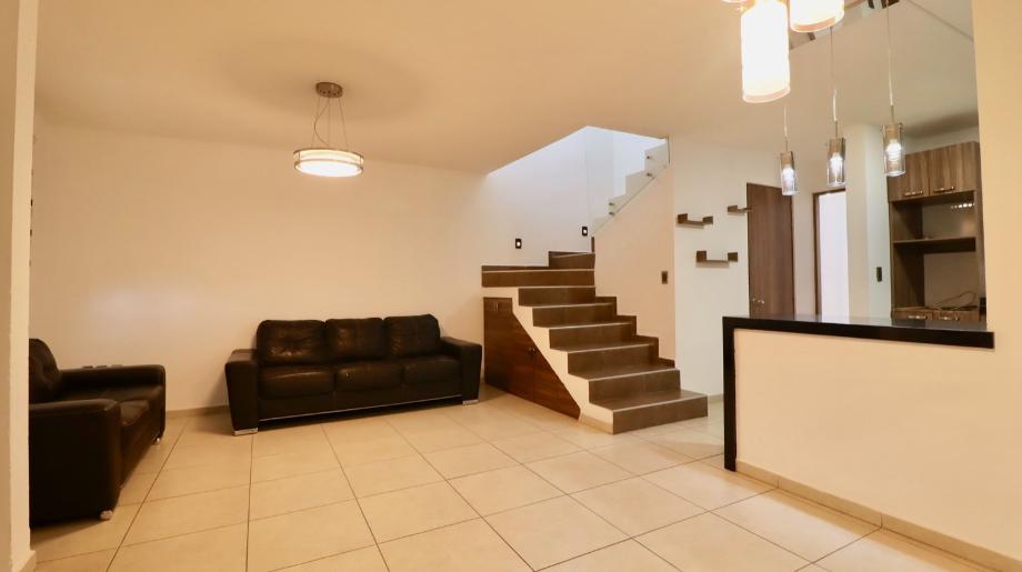 Morelia, Michoacán de Ocampo, 58195, Mexico, 5 Bedrooms Bedrooms, ,4 BathroomsBathrooms,Residential,For Sale,1918405