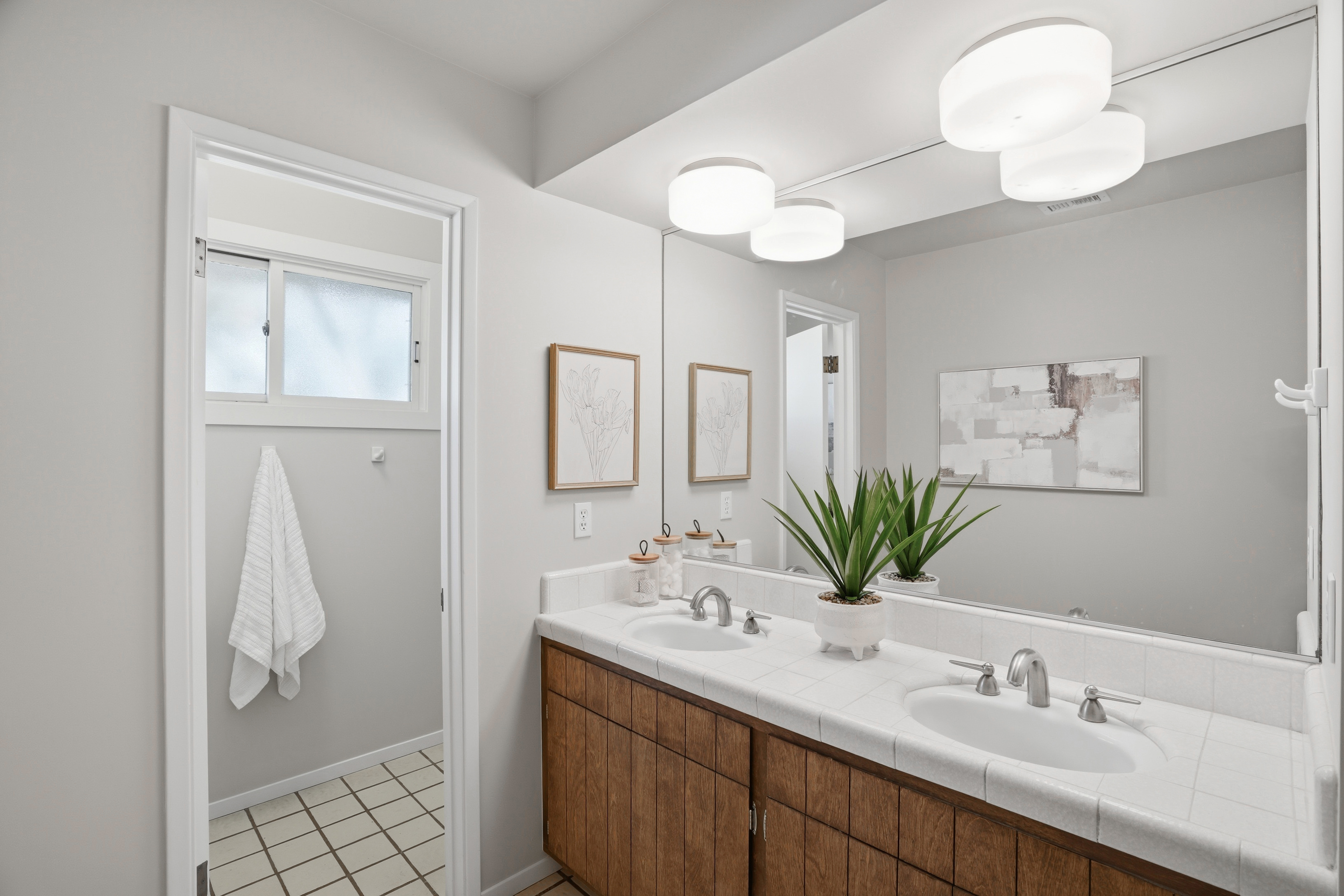  Single-Level Rancher in Coveted Neighborhood - 物件實景