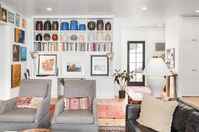 Florence, Alabama, 35630, United States, 4 Bedrooms Bedrooms, ,4 BathroomsBathrooms,Residential,For Sale,1988218