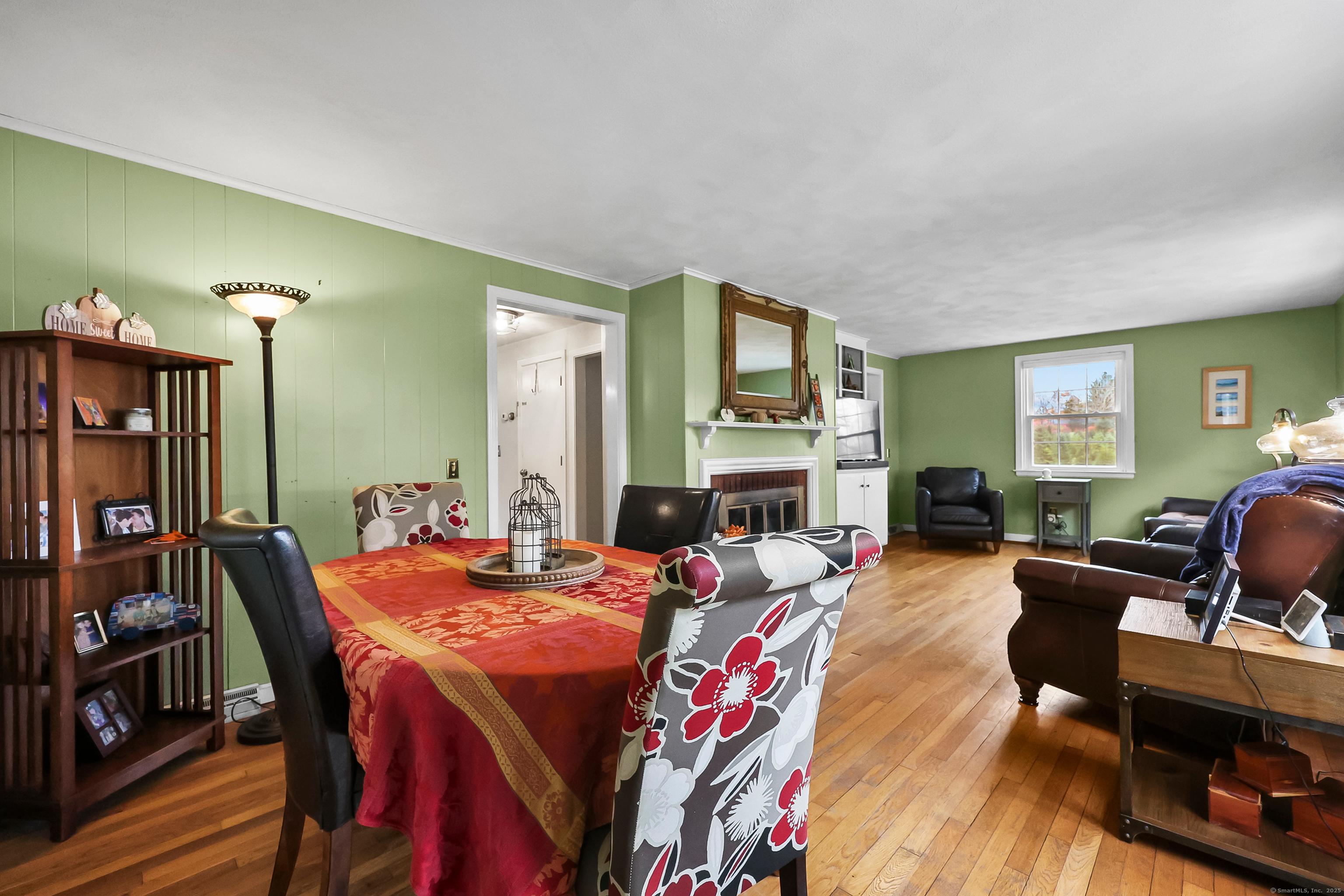 Hebron, Connecticut, 06248, United States, 3 Bedrooms Bedrooms, ,2 BathroomsBathrooms,Residential,For Sale,1987080