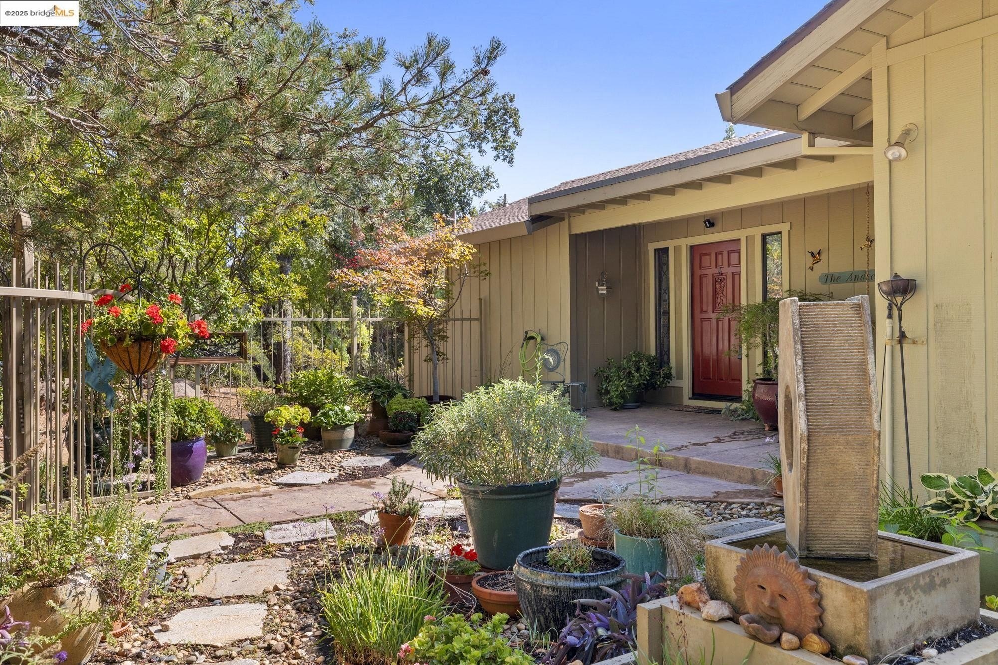 Columbia, California, 95310, United States, 3 Bedrooms Bedrooms, ,2 BathroomsBathrooms,Residential,For Sale,1705256