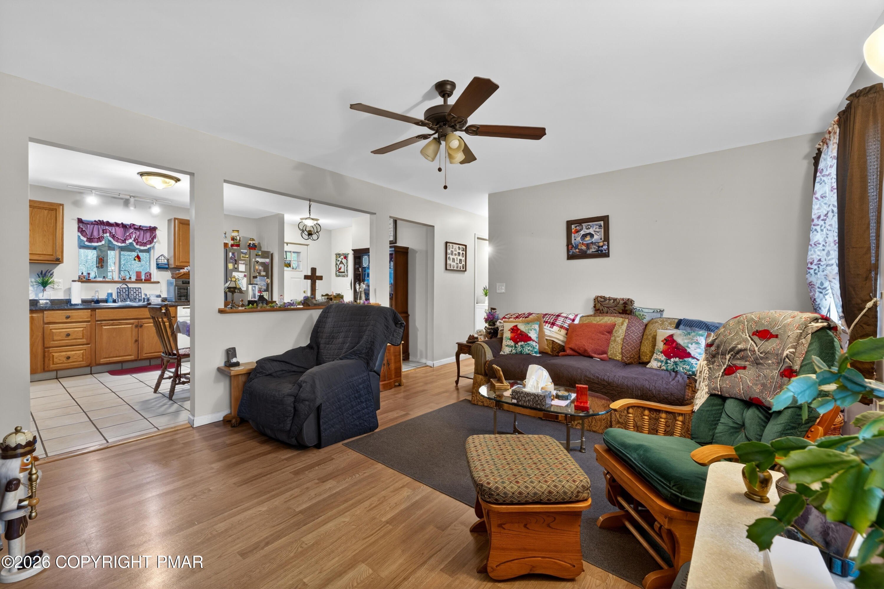 Blakeslee, Pennsylvania, 18610, United States, 6 Bedrooms Bedrooms, ,3 BathroomsBathrooms,Residential,For Sale,2042920