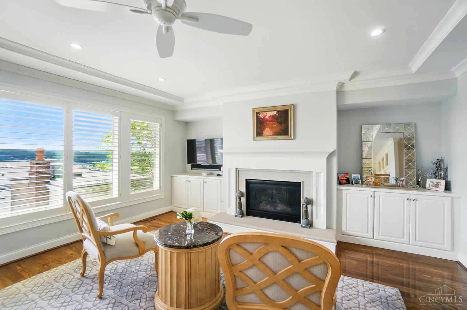 Cincinnati, Ohio, 45202, United States, 3 Bedrooms Bedrooms, ,4 BathroomsBathrooms,Residential,For Sale,1850372