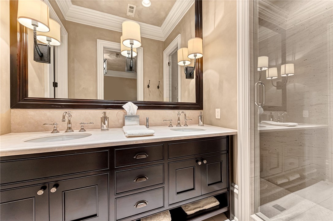 Rogers, Arkansas, 72758, United States, 3 Bedrooms Bedrooms, ,5 BathroomsBathrooms,Residential,For Sale,1857707