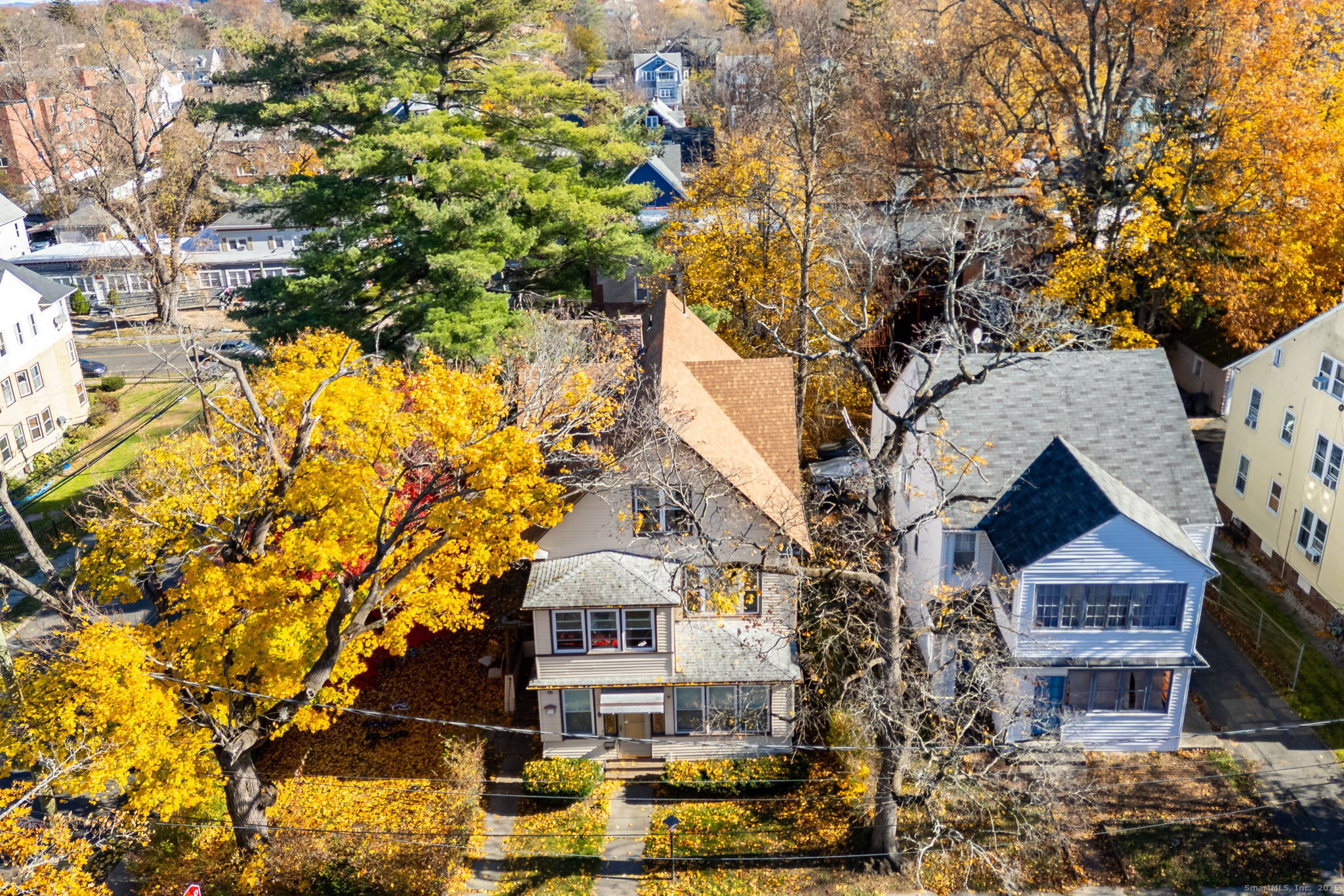 Hartford, Connecticut, 06105, United States, 8 Bedrooms Bedrooms, ,3 BathroomsBathrooms,Residential,For Sale,1994837