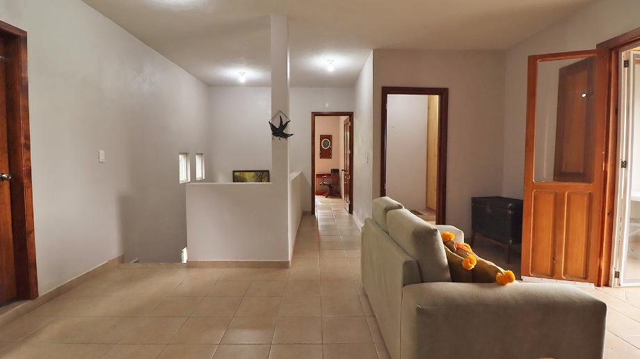 CARRETERA TZINTZUNTZAN - TAREIRO, Tzintzuntzan, Michoacán de Ocampo, 58440, Mexico, 4 Bedrooms Bedrooms, ,4 BathroomsBathrooms,Residential,For Sale,CARRETERA TZINTZUNTZAN - TAREIRO,1672064