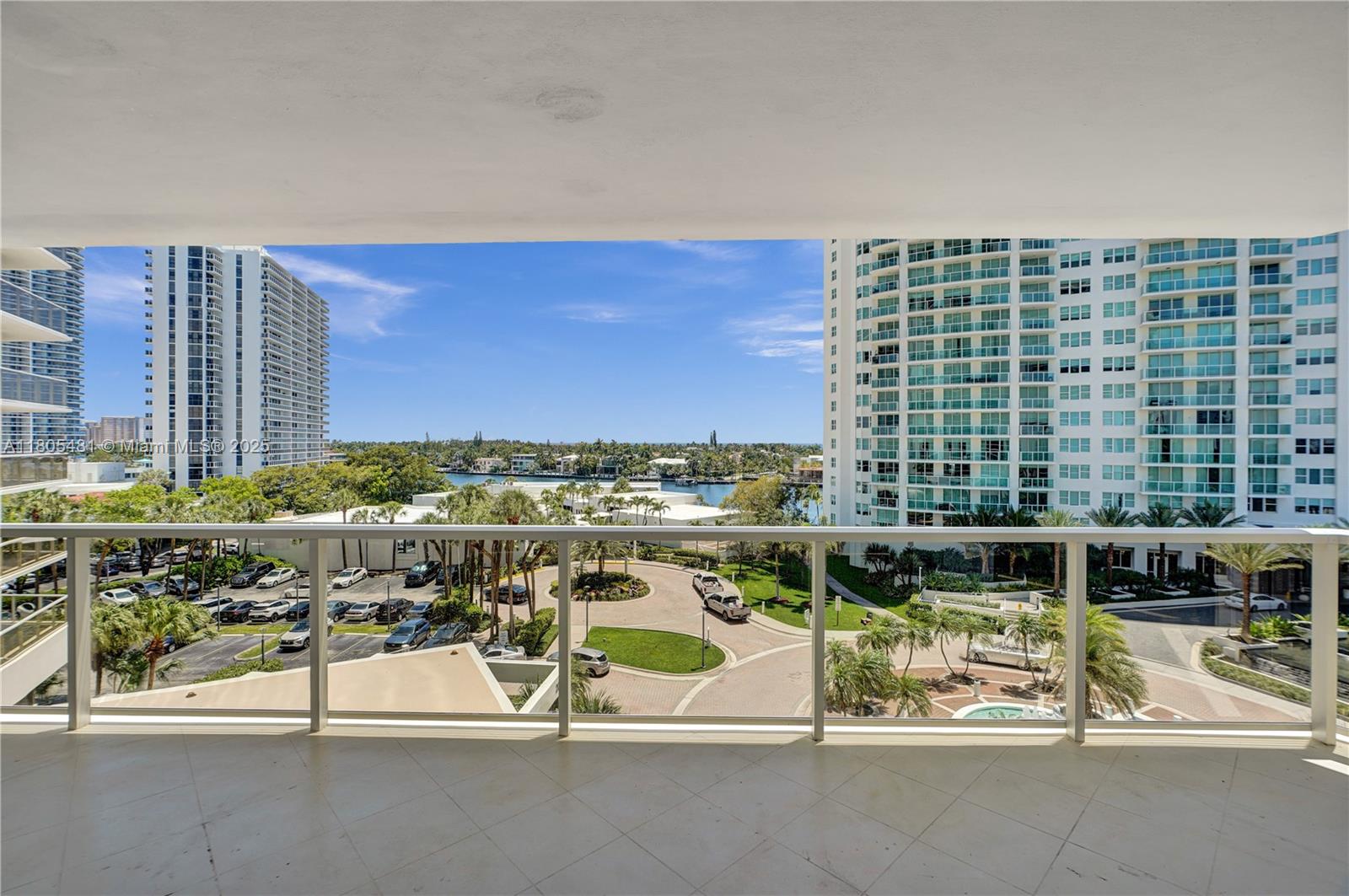 Aventura, Florida, 33180, United States, 2 Bedrooms Bedrooms, ,2 BathroomsBathrooms,Residential,For Sale,1827692
