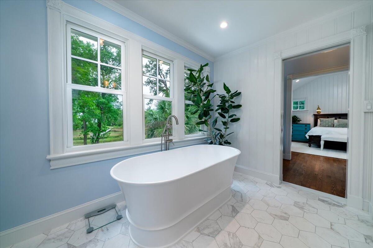 Mount Pleasant, South Carolina, 29464, United States, 4 Bedrooms Bedrooms, ,4 BathroomsBathrooms,Residential,For Sale,1838351