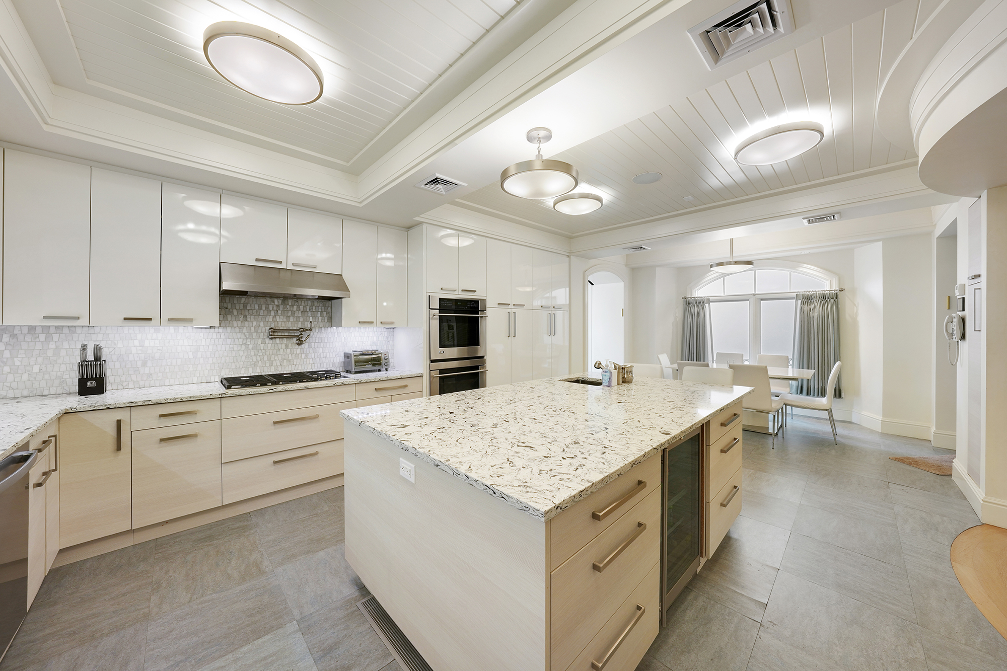 Brooklyn, New York, 11230, United States, 4 Bedrooms Bedrooms, ,7 BathroomsBathrooms,Residential,For Sale,1942878