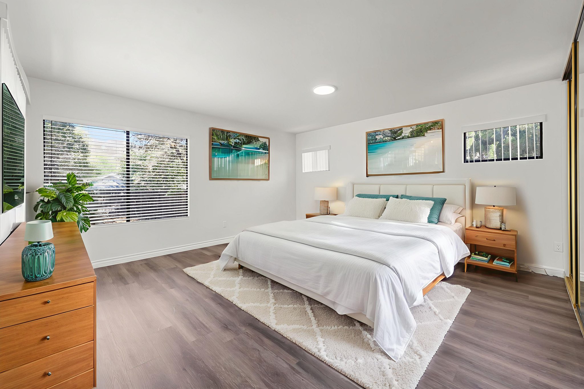 Lytle Creek, California, 92358, United States, 3 Bedrooms Bedrooms, ,2 BathroomsBathrooms,Residential,For Sale,1995534