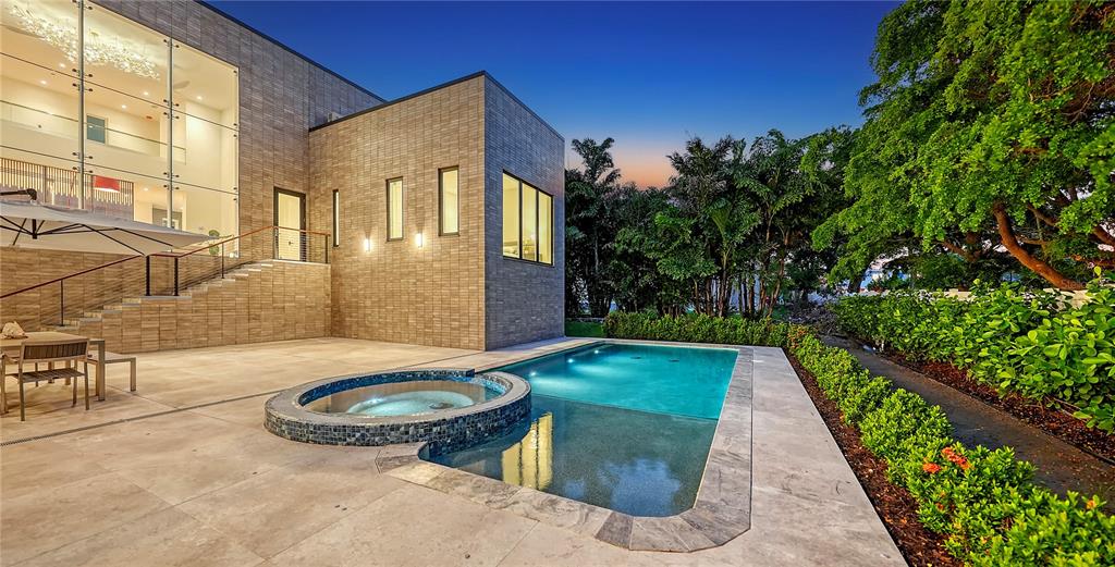 Longboat Key, Florida, 34228, United States, 5 Bedrooms Bedrooms, ,5 BathroomsBathrooms,Residential,For Sale,1766369
