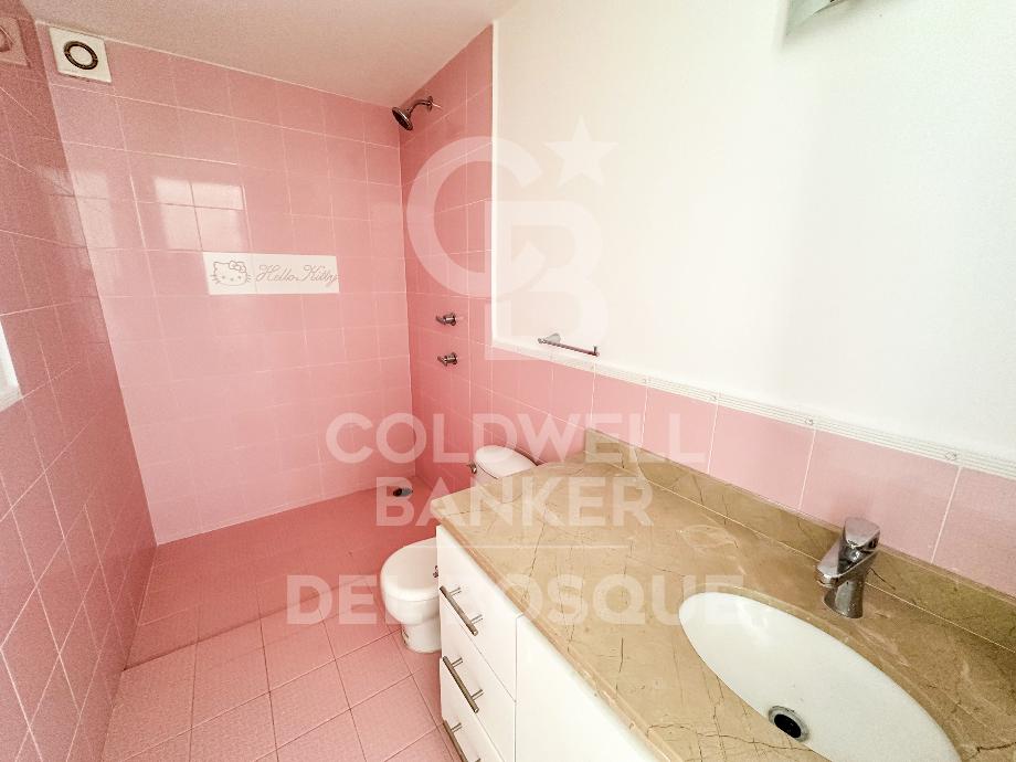 General Miguel Miram?n, Naucalpan de Juárez, Estado de méxico, 53126, Mexico, 6 Bedrooms Bedrooms, ,4 BathroomsBathrooms,Residential,For Sale,General Miguel Miram?n,1621577
