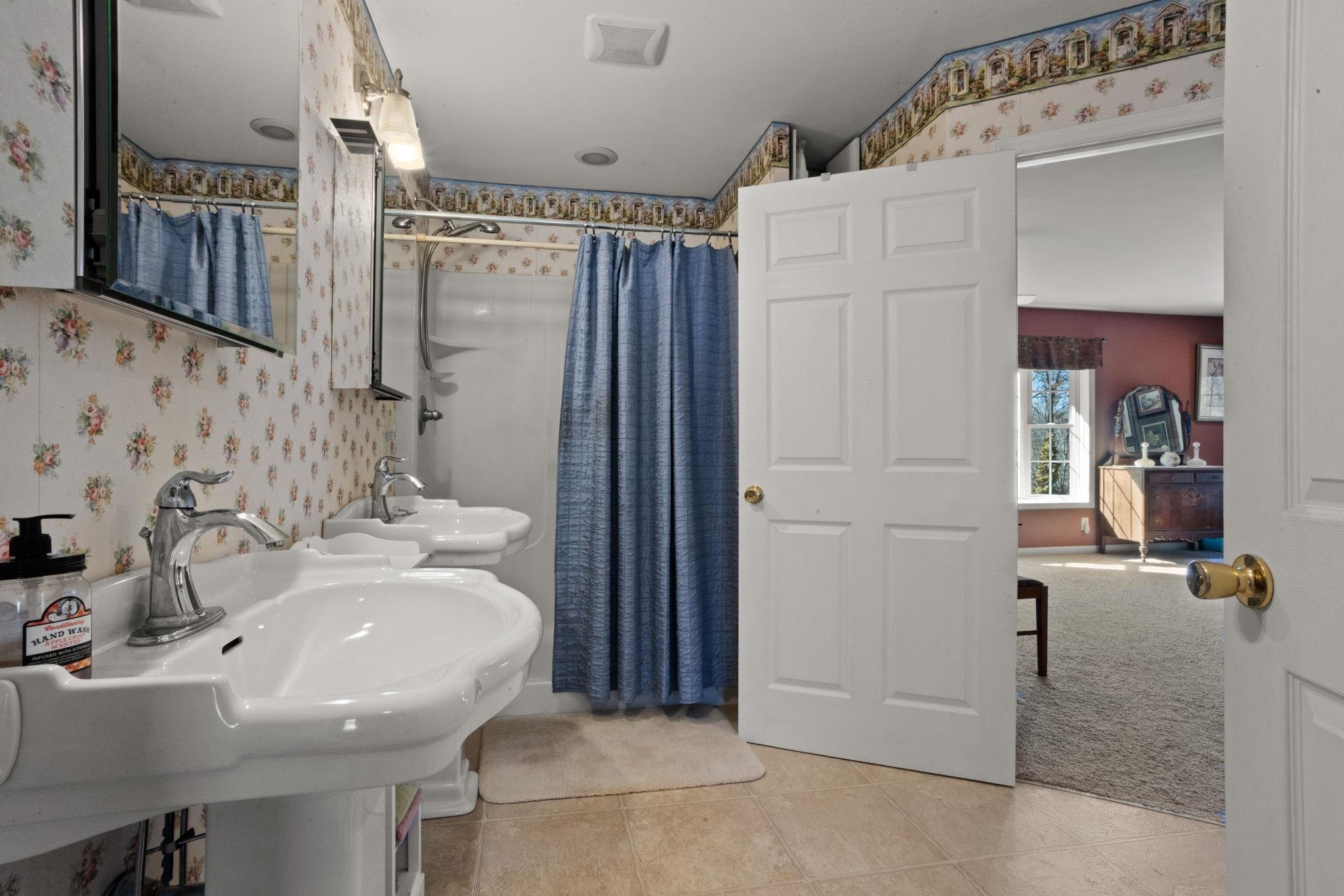 Inman, South Carolina, 29349, United States, 4 Bedrooms Bedrooms, ,3 BathroomsBathrooms,Residential,For Sale,2011764