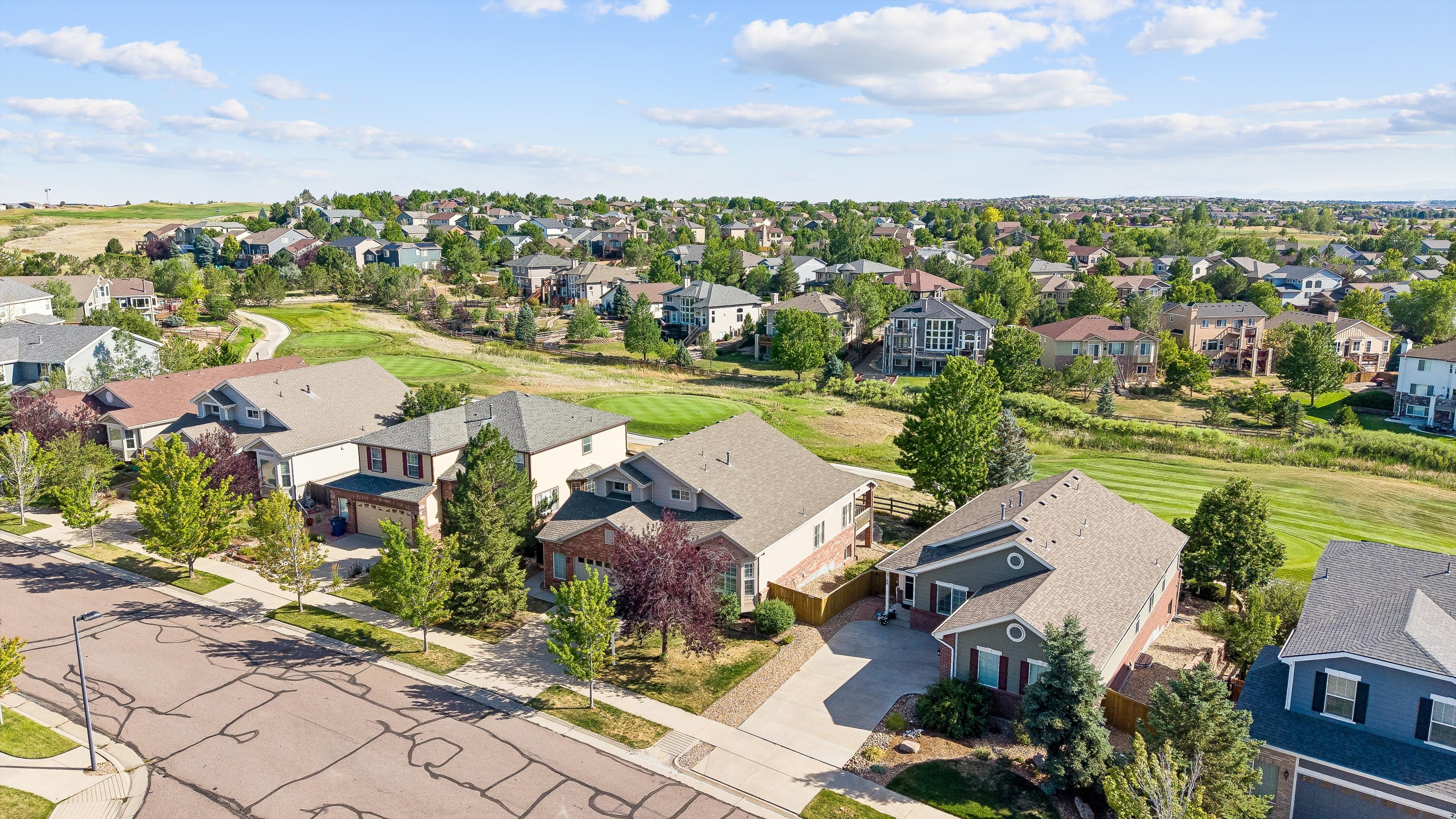  Updated 2 Story Home on the Fairway of Rocky Mountain National Golf Course - 物件實景
