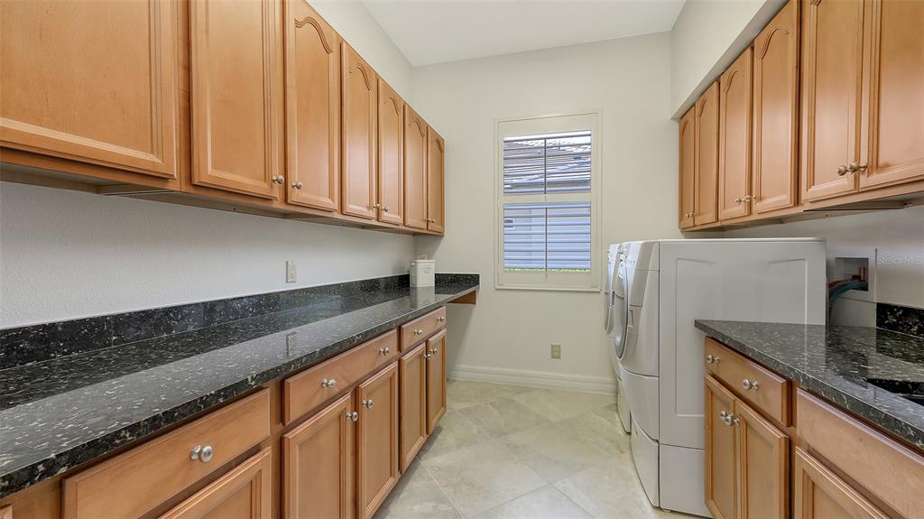Lakewood Ranch, Florida, 34202, United States, 4 Bedrooms Bedrooms, ,5 BathroomsBathrooms,Residential,For Sale,1795328