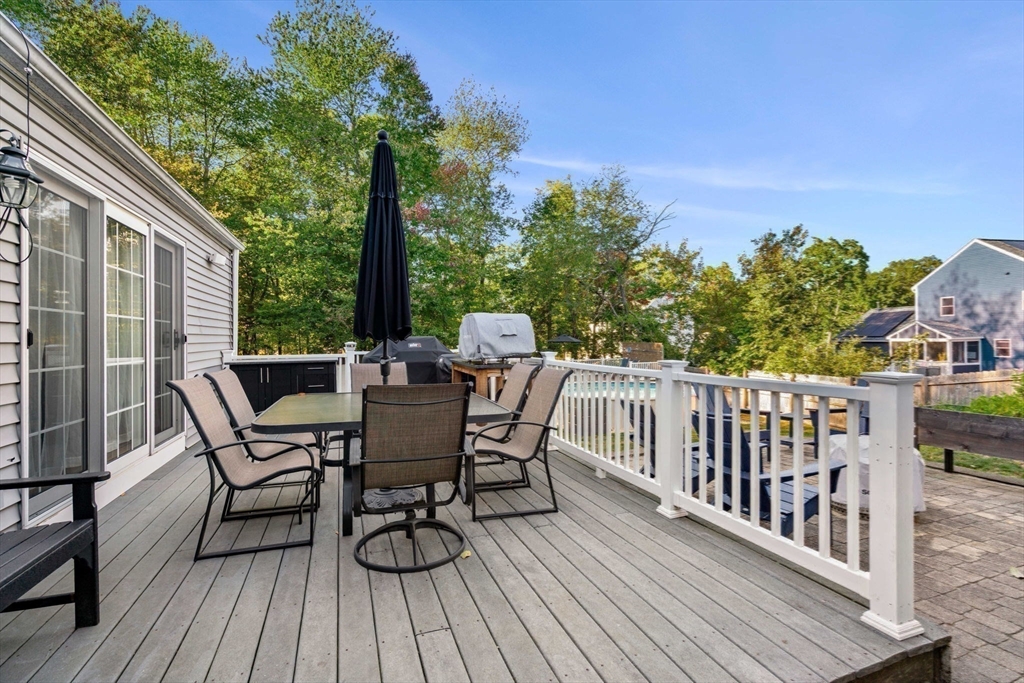 Haverhill, Massachusetts, 01835, United States, 3 Bedrooms Bedrooms, ,2 BathroomsBathrooms,Residential,For Sale,1967914