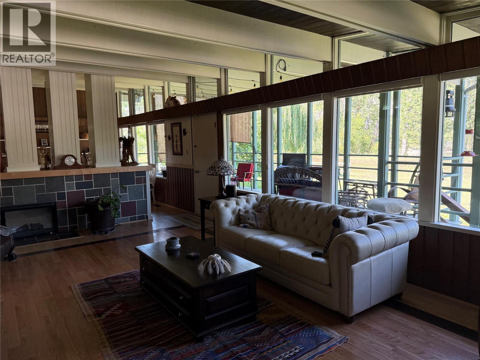 KAMLOOPS, British Columbia, V2H 1M4, CA, 5 Bedrooms Bedrooms, ,2 BathroomsBathrooms,Residential,For Sale,1912088