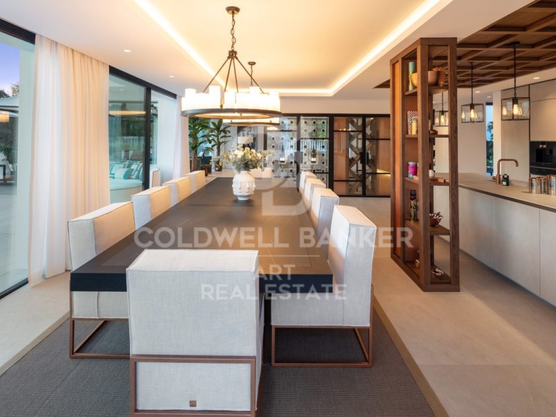 Marbella, Andalusia, ES, 5 Bedrooms Bedrooms, ,5 BathroomsBathrooms,Residential,For Sale,1767913