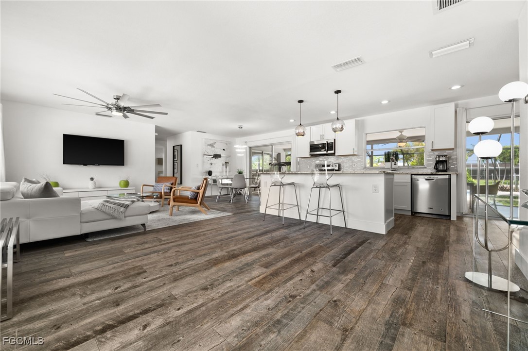 Cape Coral, Florida, 33914, United States, 2 Bedrooms Bedrooms, ,3 BathroomsBathrooms,Residential,For Sale,1974730