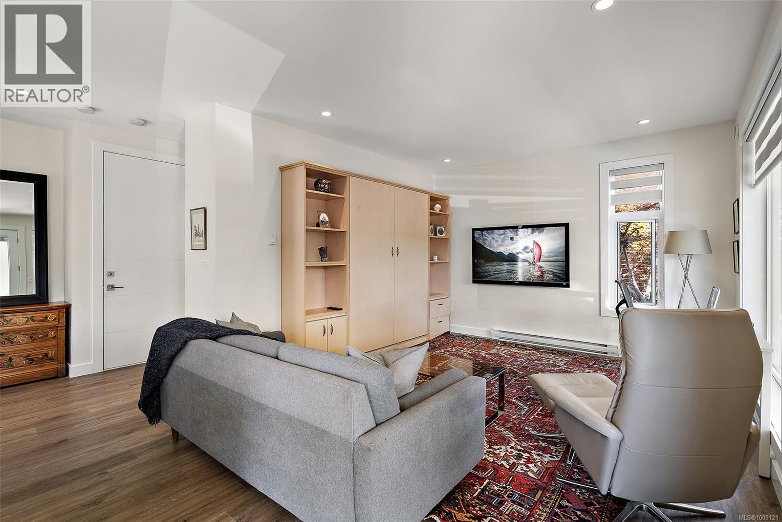 CENTRAL SAANICH, British Columbia, V8M 2G2, CA, 3 Bedrooms Bedrooms, ,4 BathroomsBathrooms,Residential,For Sale,1907005