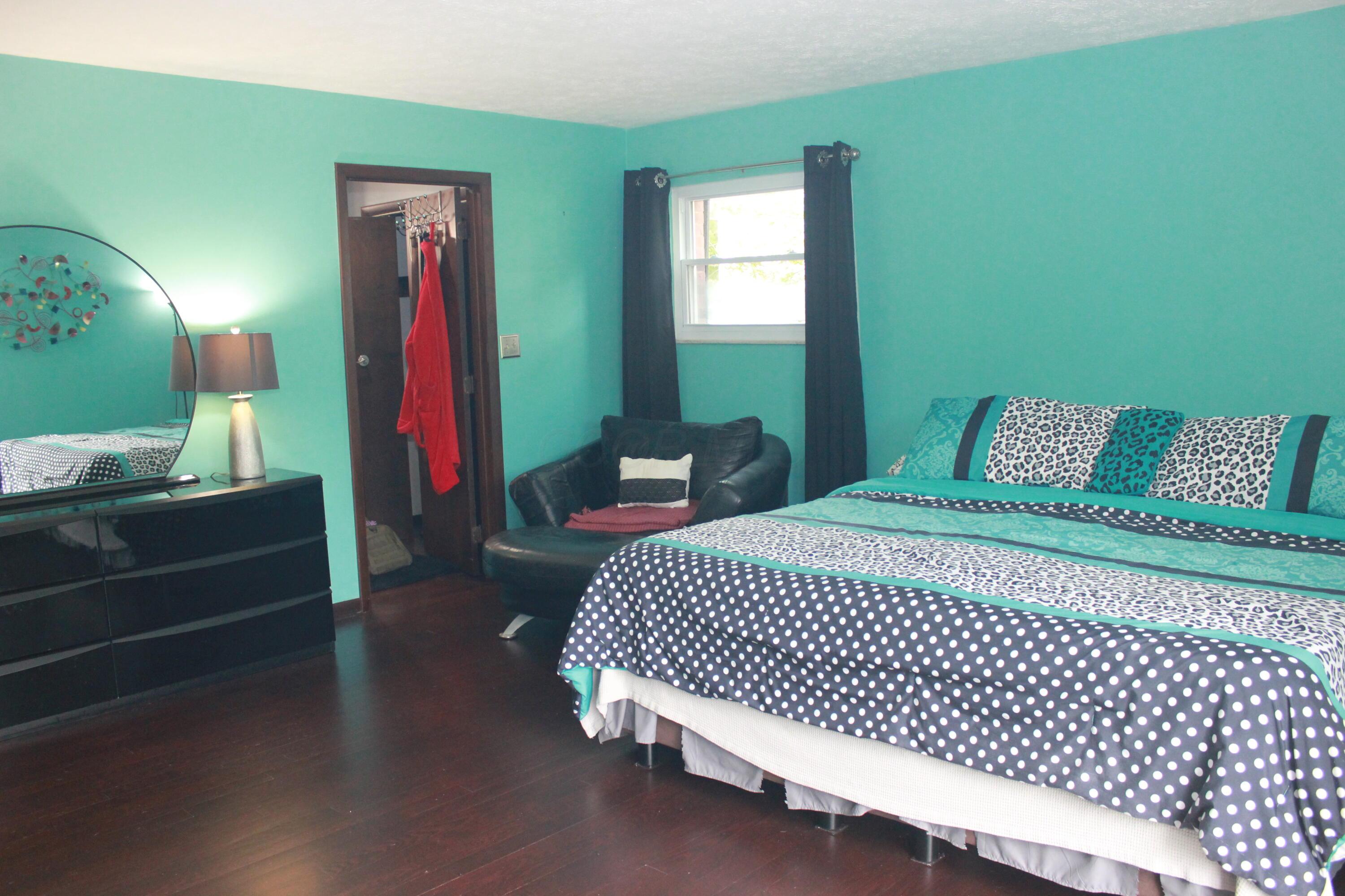 Lockbourne, Ohio, 43137, United States, 3 Bedrooms Bedrooms, ,3 BathroomsBathrooms,Residential,For Sale,1917024
