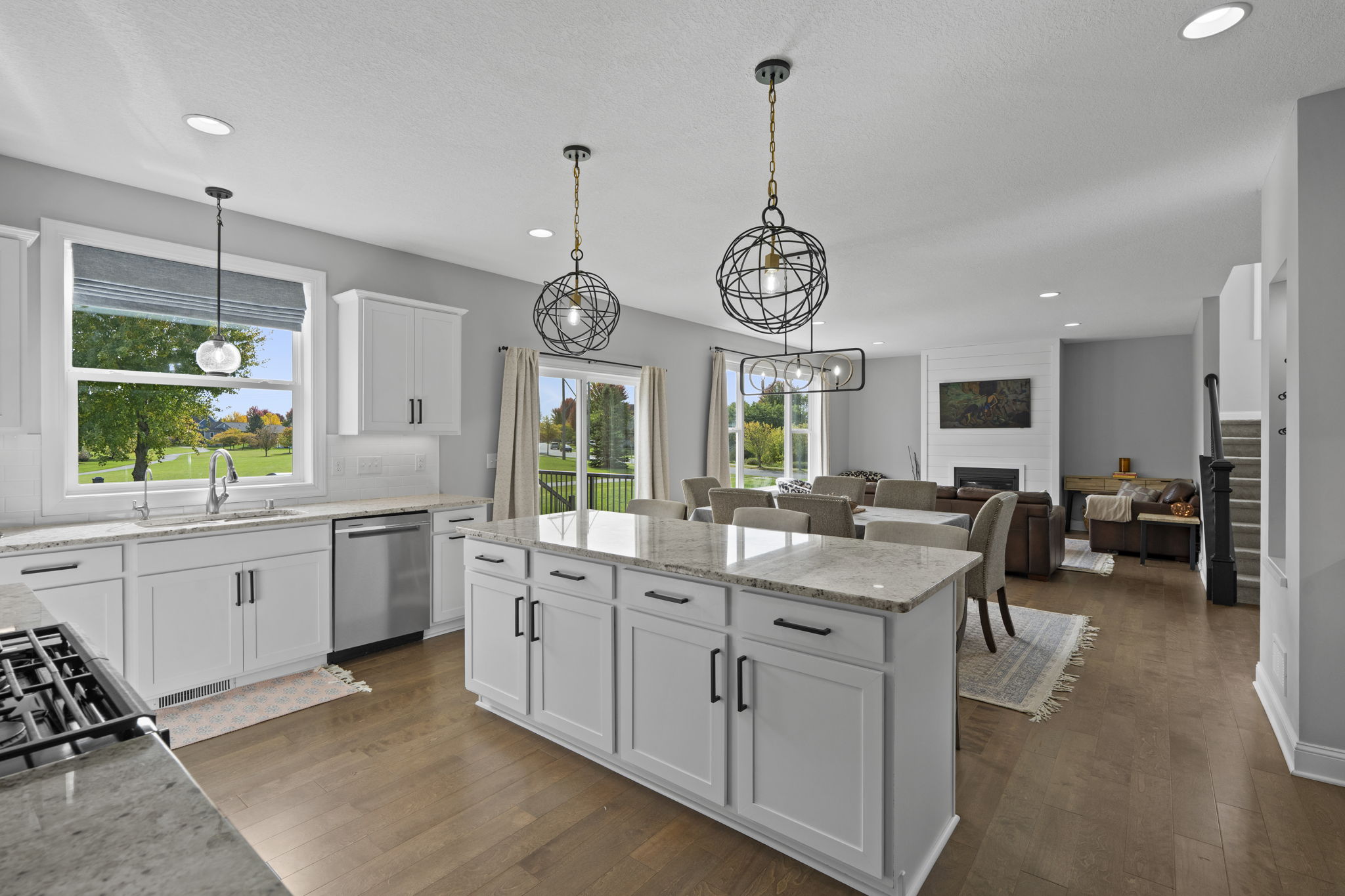  Contemporary Farmhouse Charm in Coveted Towne Lakes - 物件實景