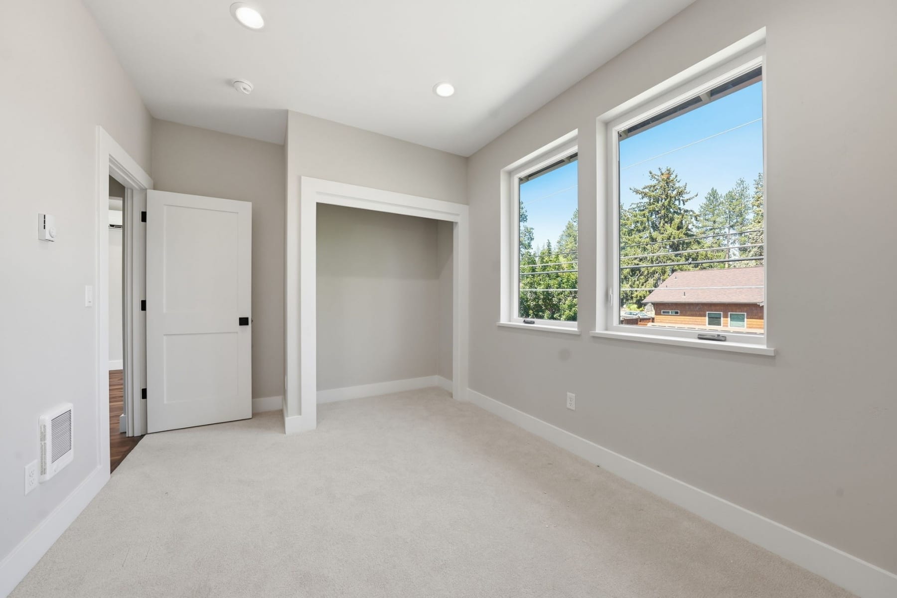  1548 NW Elgin Avenue #1 & 2 Bend, OR 97703 - 物件實景