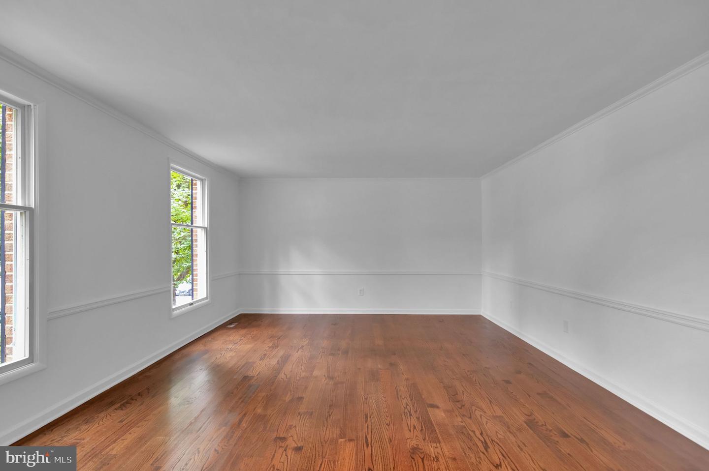 Fairfax, Virginia, 22030, United States, 4 Bedrooms Bedrooms, ,3 BathroomsBathrooms,Residential,For Sale,1896829
