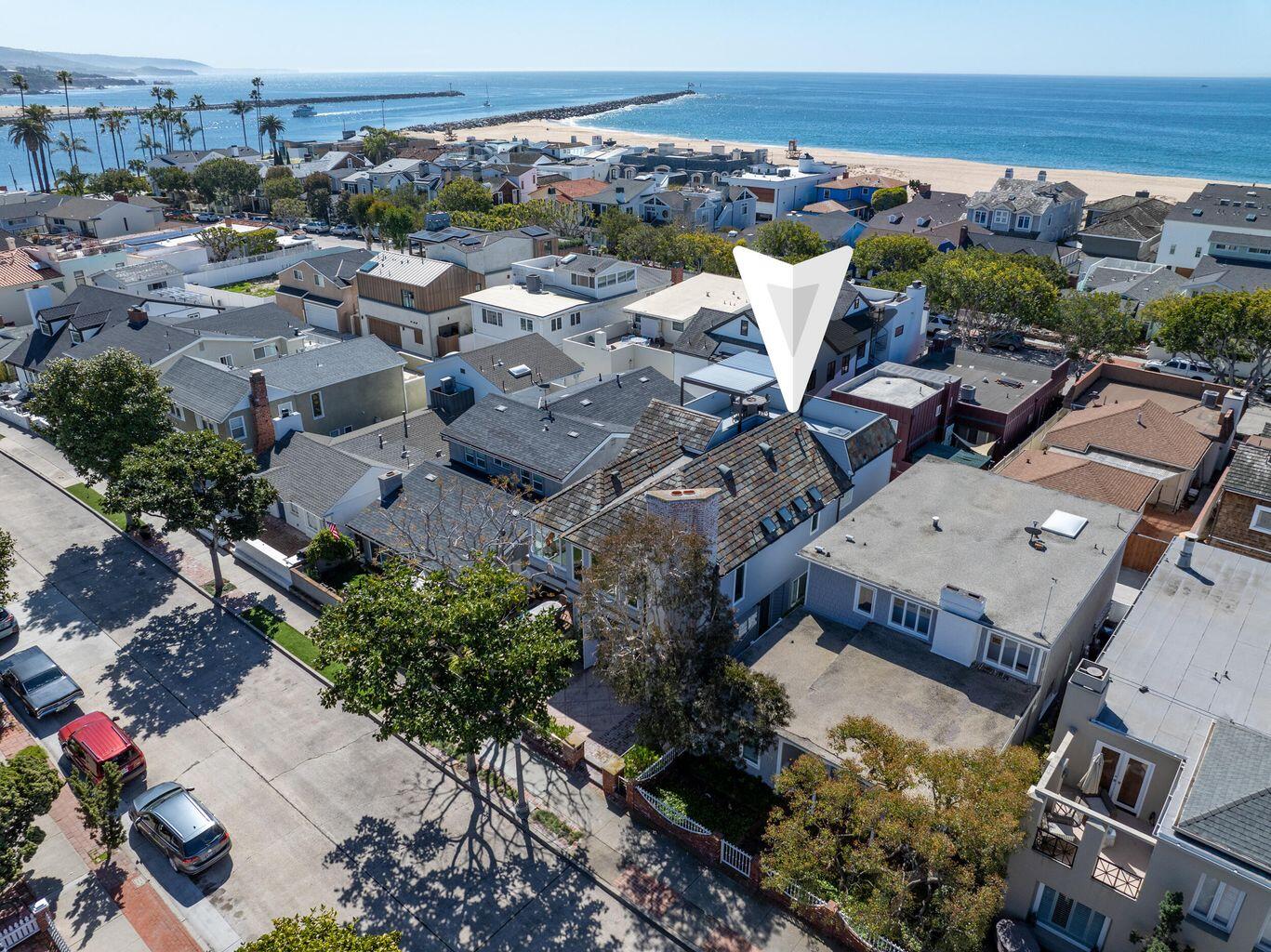 Newport Beach, California, 92661, United States, 4 Bedrooms Bedrooms, ,4 BathroomsBathrooms,Residential,For Sale,1849950