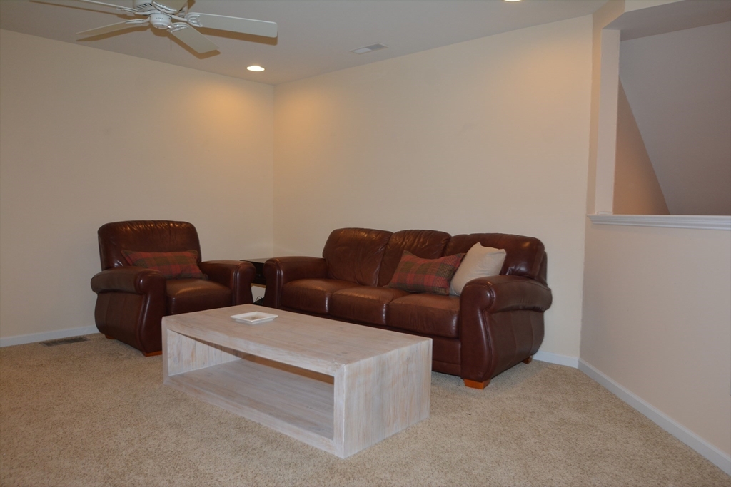 Methuen, Massachusetts, 01844, United States, 2 Bedrooms Bedrooms, ,3 BathroomsBathrooms,Residential,For Sale,1999139