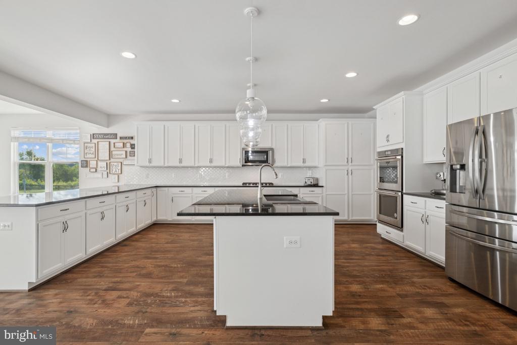Leesburg, Virginia, 20176, United States, 7 Bedrooms Bedrooms, ,7 BathroomsBathrooms,Residential,For Sale,1941284