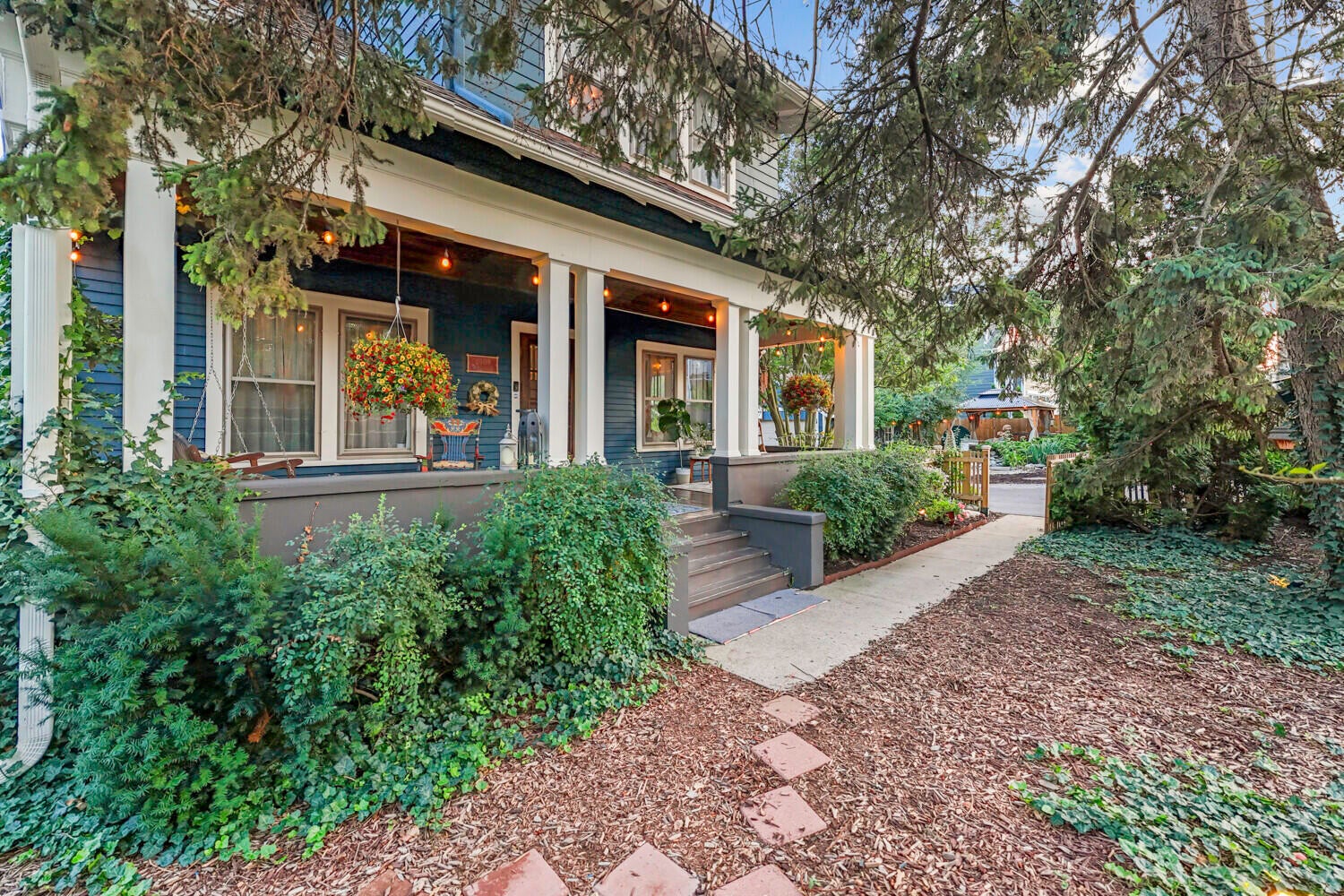 Ann Arbor, Michigan, 48103, United States, 4 Bedrooms Bedrooms, ,3 BathroomsBathrooms,Residential,For Sale,1991262