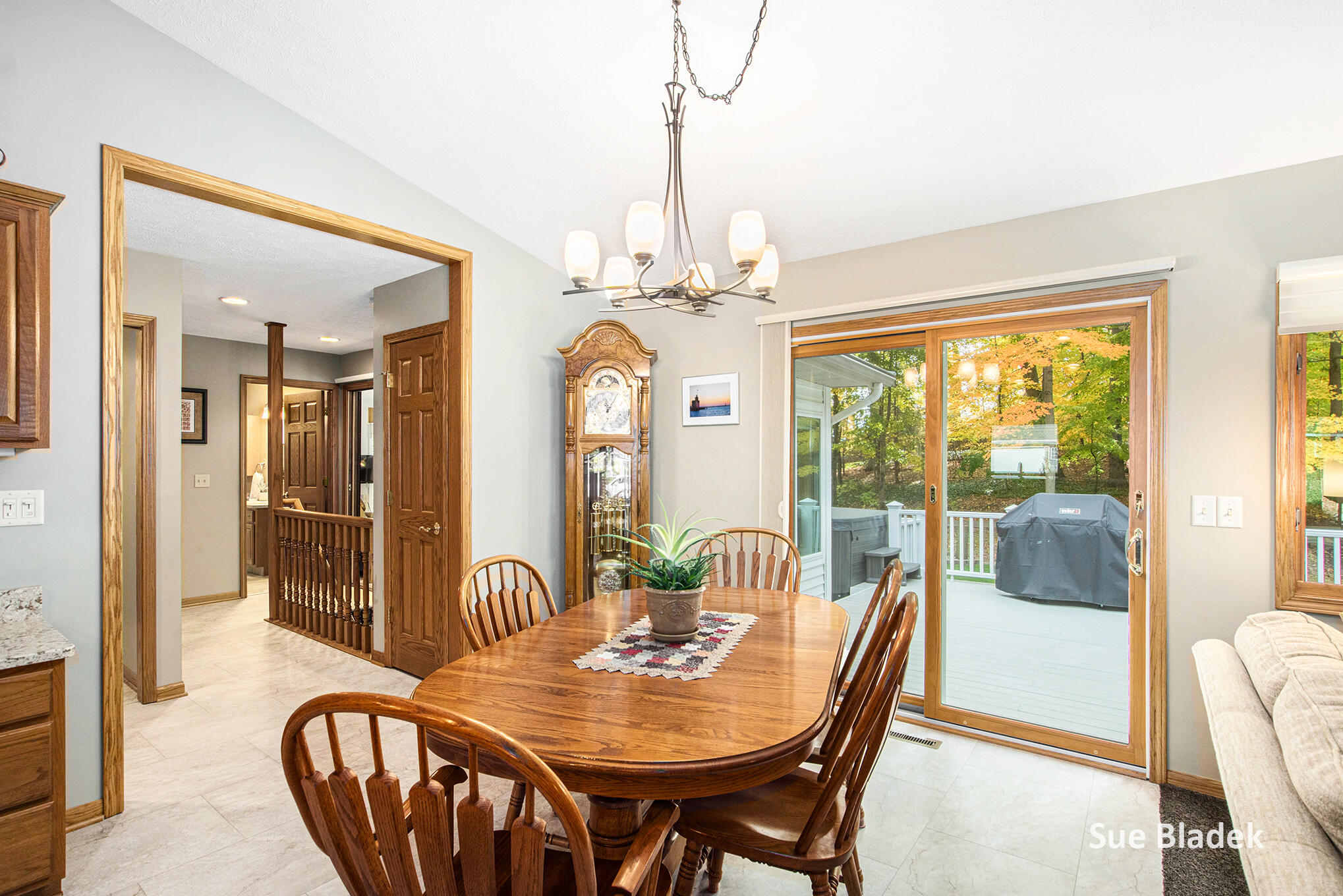 Holland, Michigan, 49424, United States, 3 Bedrooms Bedrooms, ,3 BathroomsBathrooms,Residential,For Sale,1989003